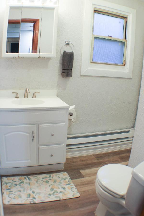California Ave - 2 Bedroom - Home Away From Home! Pittsburgh Buitenkant foto