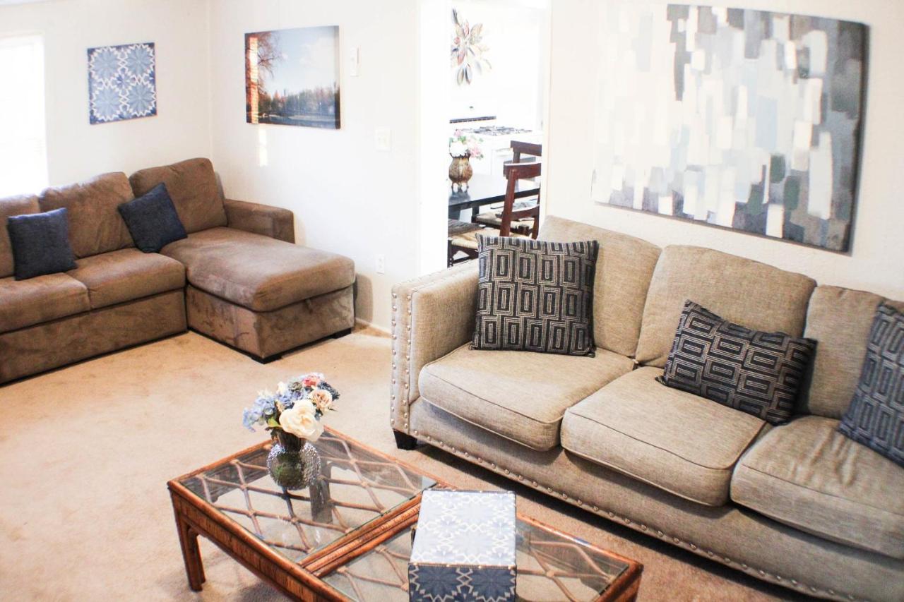 California Ave - 2 Bedroom - Home Away From Home! Pittsburgh Buitenkant foto
