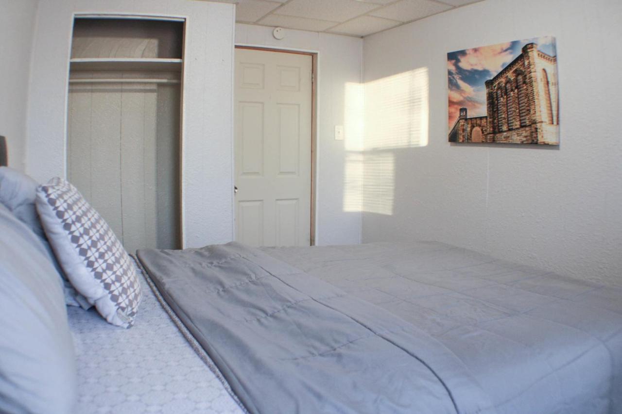 California Ave - 2 Bedroom - Home Away From Home! Pittsburgh Buitenkant foto